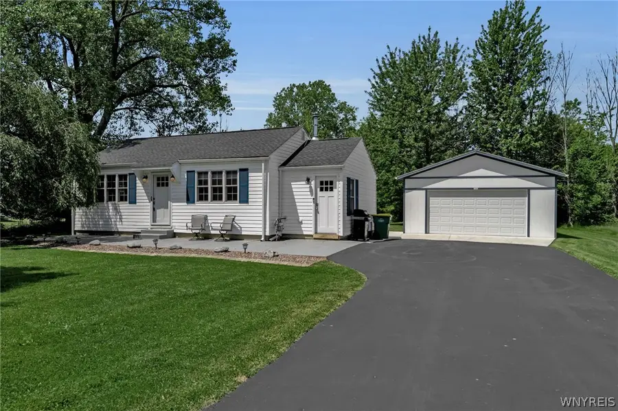 7077 Tonawanda Creek Rd, Lockport, NY 14094 - #2