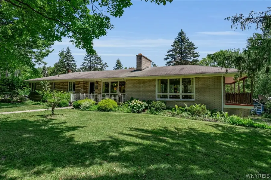 2035 Eastwood Road, East Aurora, NY 14052 - #2