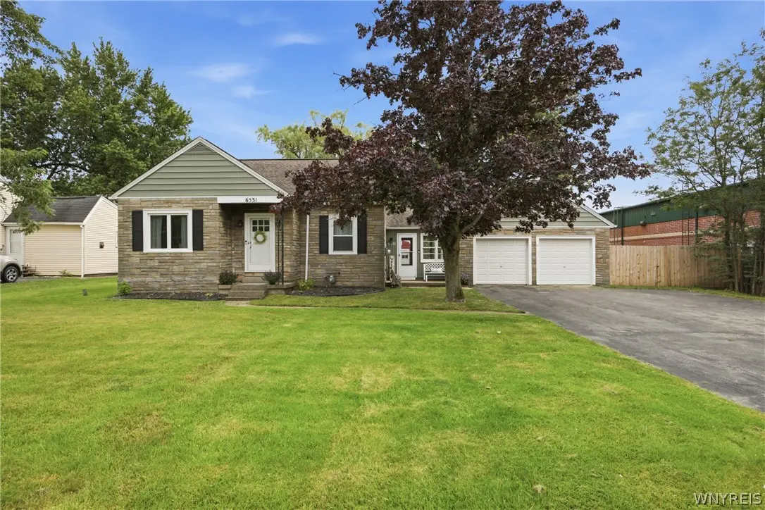 6531 Michael Road, Orchard Park, NY 14127 - #1