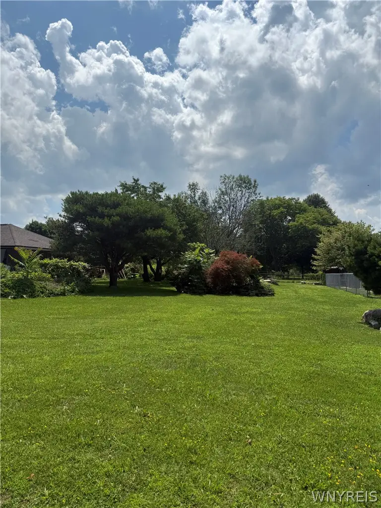 6231 Lindbergh Avenue, Niagara Falls, NY 14304 - #1