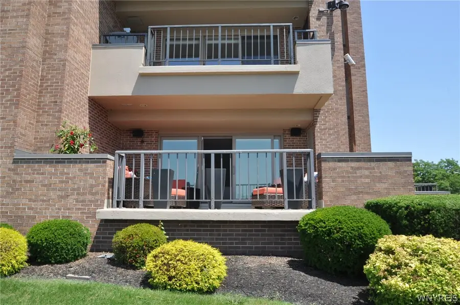 40 Waterfront Circle, Buffalo, NY 14202 - #3
