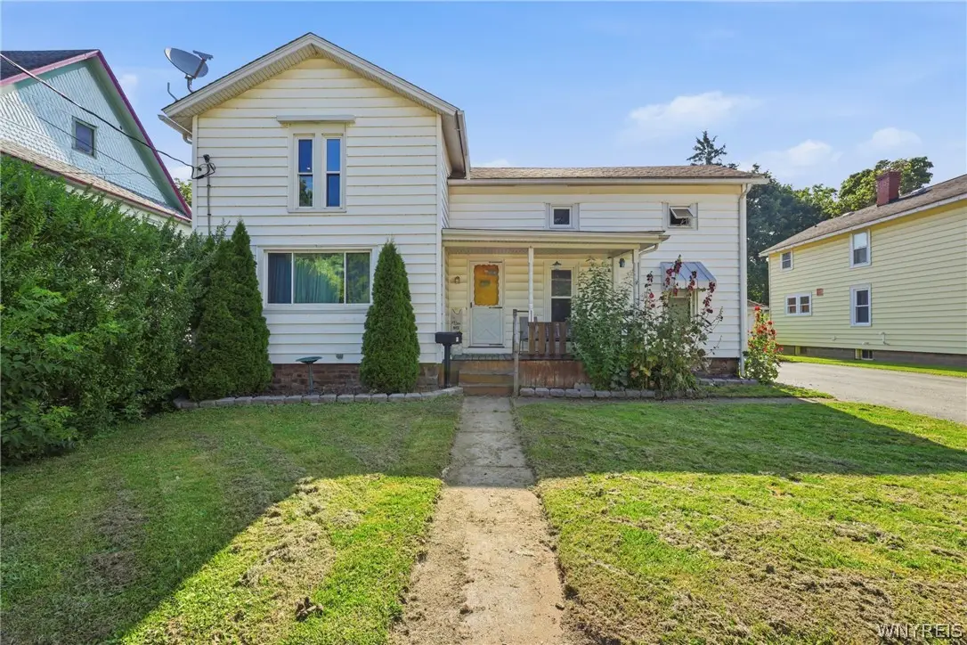4 Robertson Street, Middleport, NY 14105 - #1