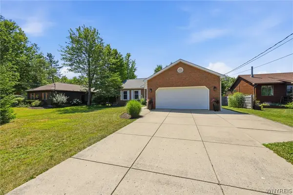 6370 Versailles Road, Lake View, NY 14085