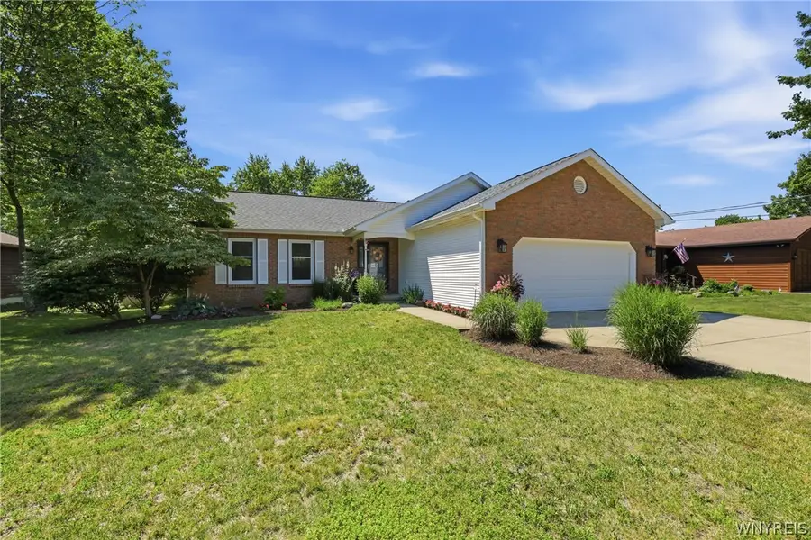 6370 Versailles Road, Lake View, NY 14085 - #2