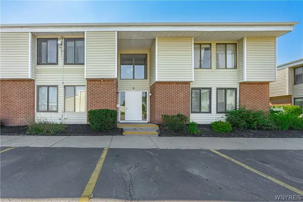 9 Southcreek Court #D, East Amherst, NY 14051