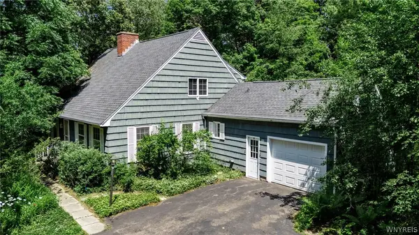 51 S Ostrander Road, East Aurora, NY 14052
