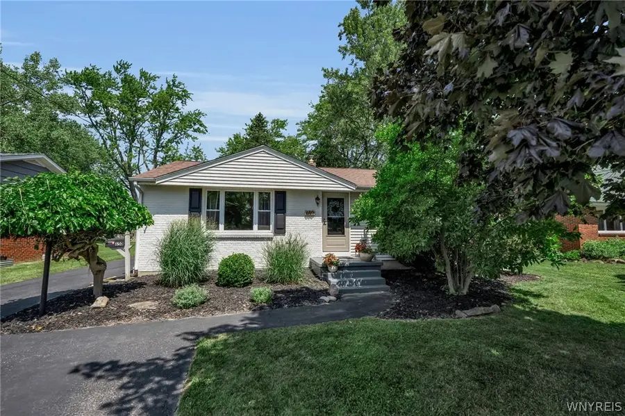 650 East And West Road, Buffalo, NY 14224 - #2