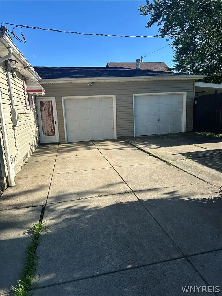200 Margaret Road, Buffalo, NY 14226 - #2