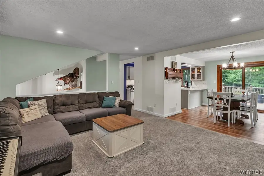 1452 Darlington Drive, Derby, NY 14047 - #3