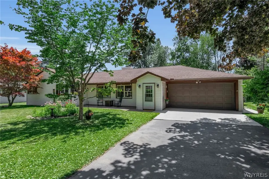 17 Highland Drive, East Aurora, NY 14052 - #2