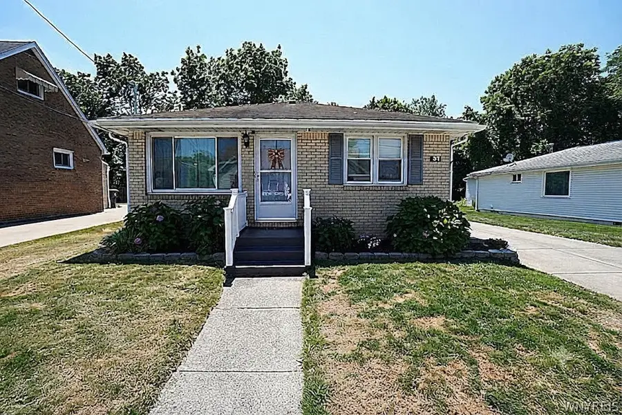 37 Burke Drive, Buffalo, NY 14218 - #2