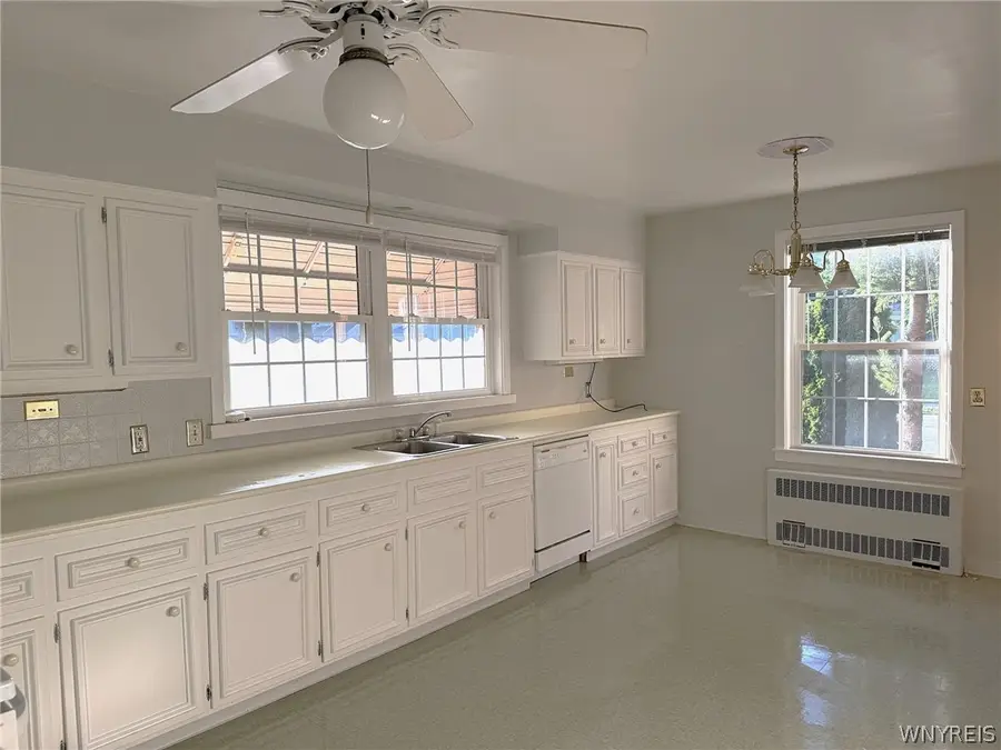 3840 Macklem Avenue, Niagara Falls, NY 14305 - #3