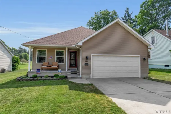 228 Lake Avenue, Lancaster, NY 14086
