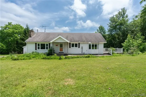 6691 Brown Hill Road, Boston, NY 14025