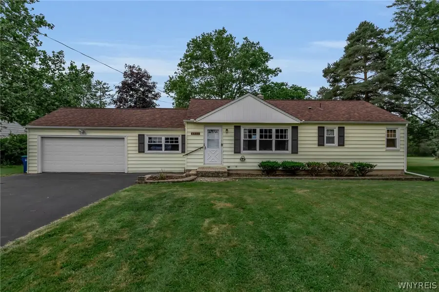 4906 Meyer Road, North Tonawanda, NY 14120 - #2