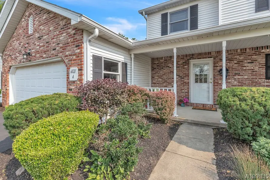 6021 Quaker Hollow Crescent #4, Orchard Park, NY 14127 - #3