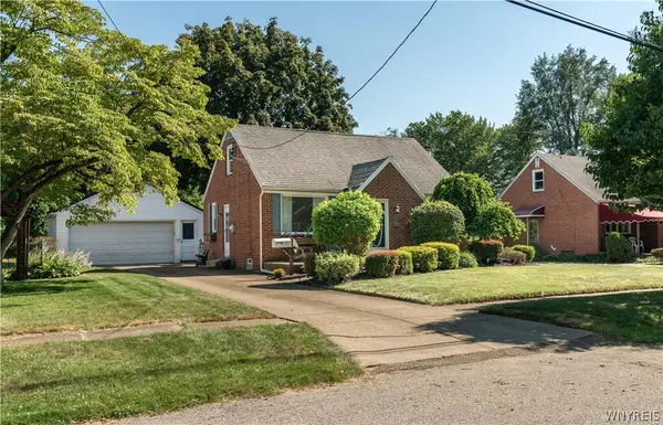 31 Sunset Road, Buffalo, NY 14227