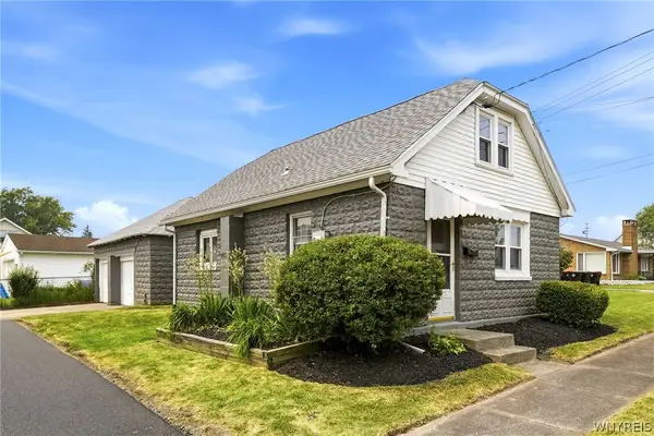29 Cowing Street, Lancaster, NY 14086