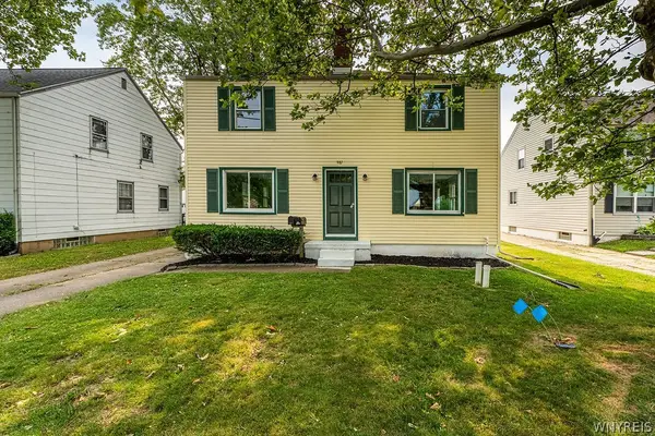 981 Beach Road, Buffalo, NY 14225