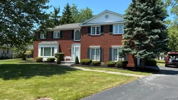 127 Troy View Lane, Williamsville, NY 14221