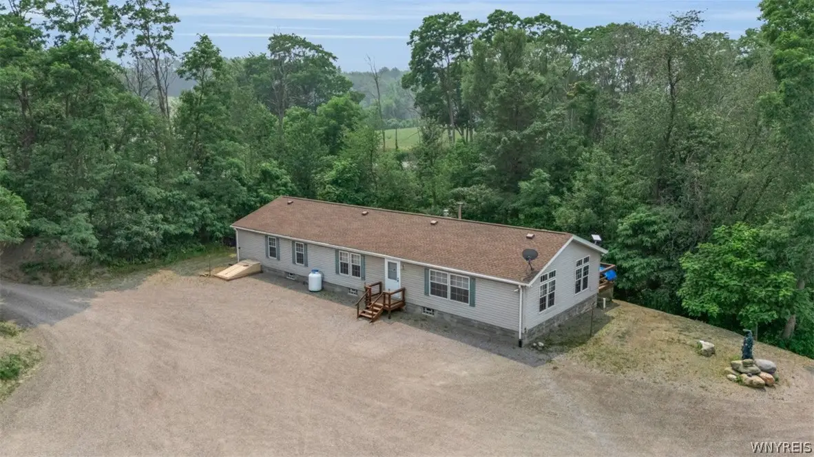 4335 Dry Bridge Road, Alexander, NY 14005 - #1