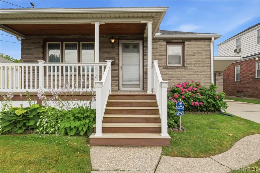 2743 Livingston Avenue, Niagara Falls, NY 14303 - #3