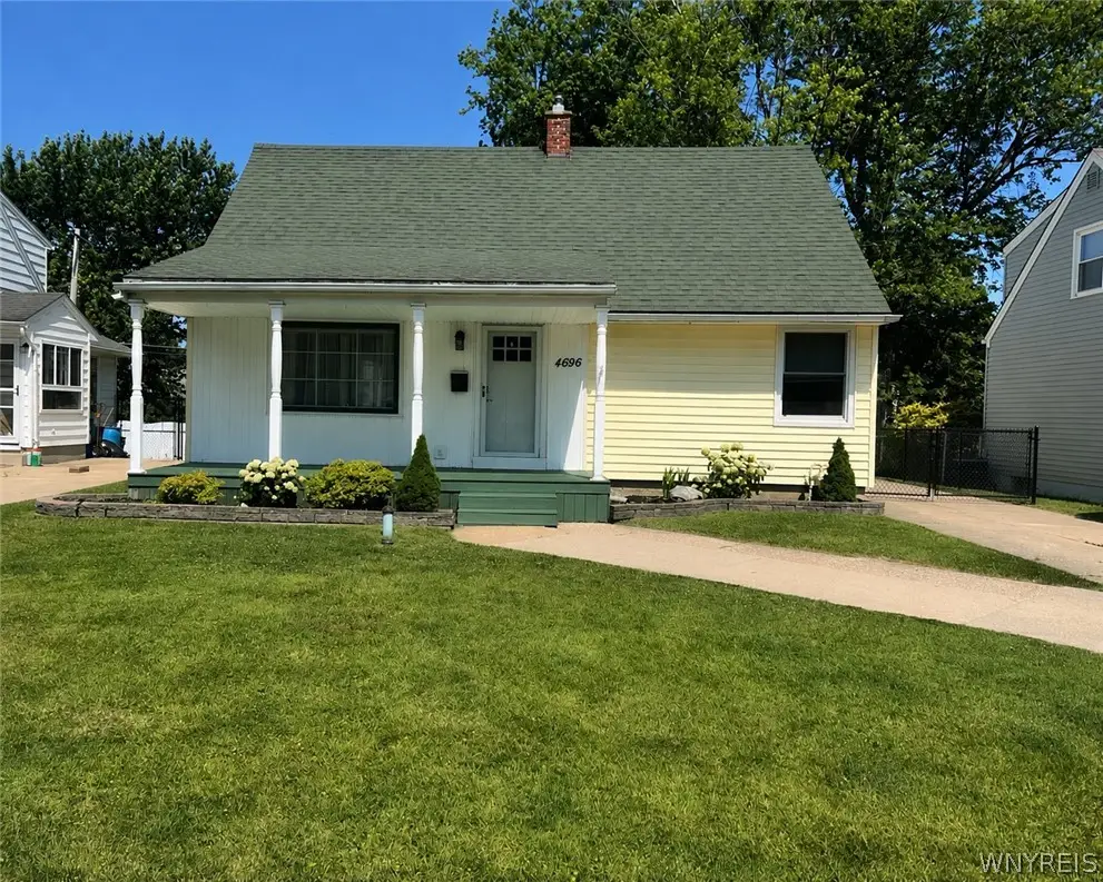 4696 Chapman Parkway, Hamburg, NY 14075 - #1