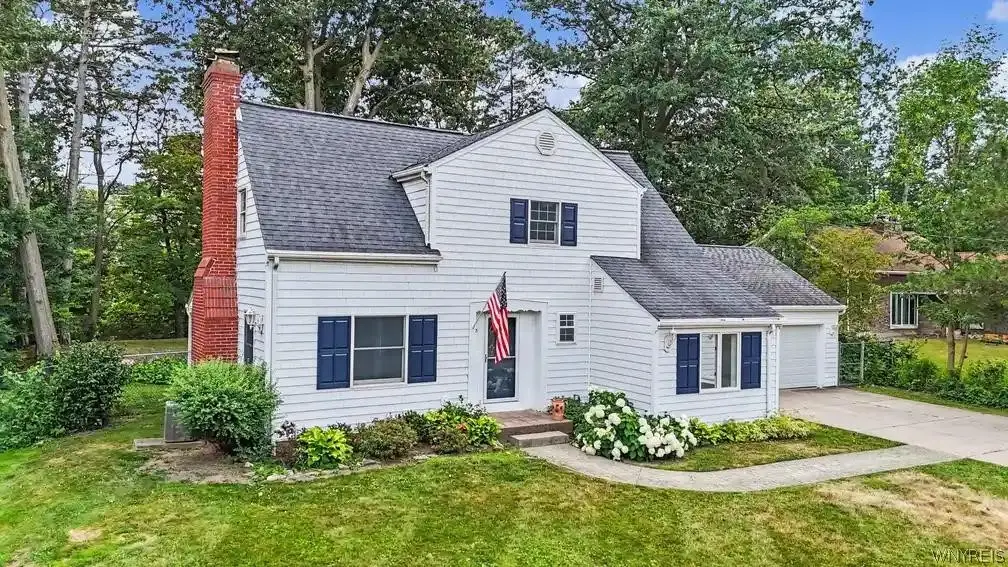 758 Pasadena Avenue, Niagara Falls, NY 14304 - #1