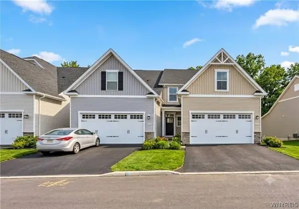 173 Sandstone Circle, Grand Island, NY 14072
