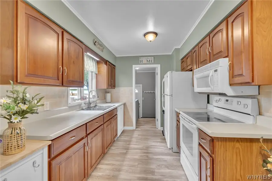 250 Roncroff Drive, North Tonawanda, NY 14120 - #2