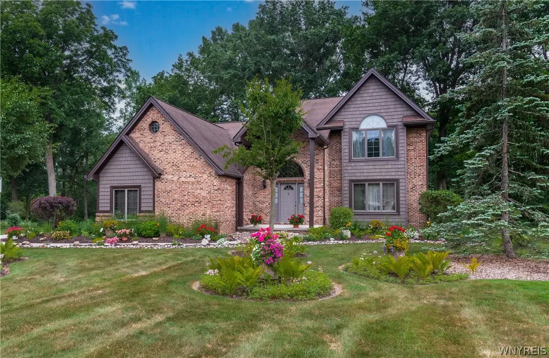 299 Deerwood Lane, Grand Island, NY 14072 - #1
