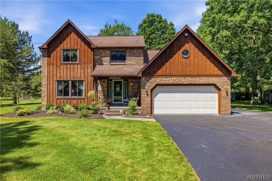 6489 Tonawanda Creek Road, Lockport, NY 14094 - #1