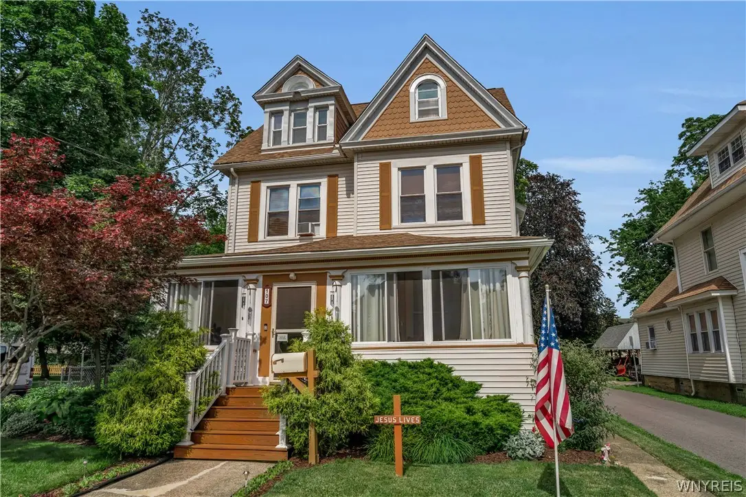107 Niagara Street, North Tonawanda, NY 14120 - #1