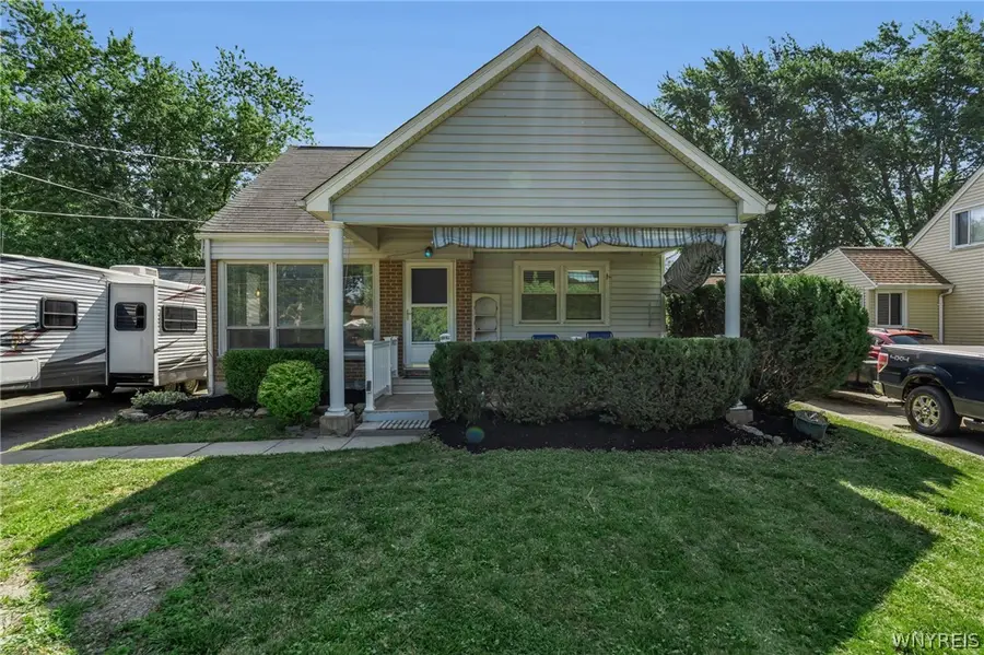 5841 Lakecrest Drive, Lake View, NY 14085 - #2