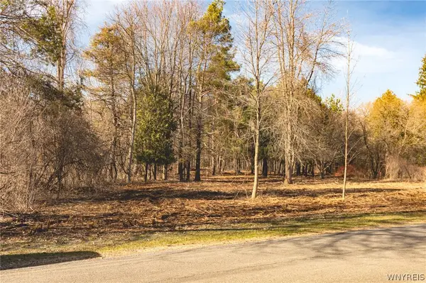 14045 Military Road, Sackets Harbor, NY 13685
