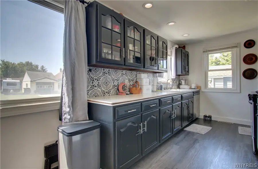 1240 91st Street, Niagara Falls, NY 14304 - #3