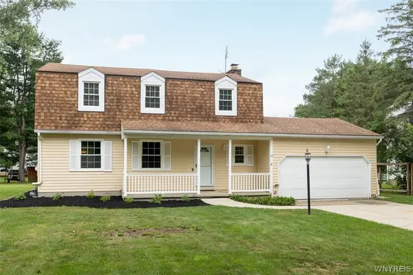 111 The Meadow, East Aurora, NY 14052