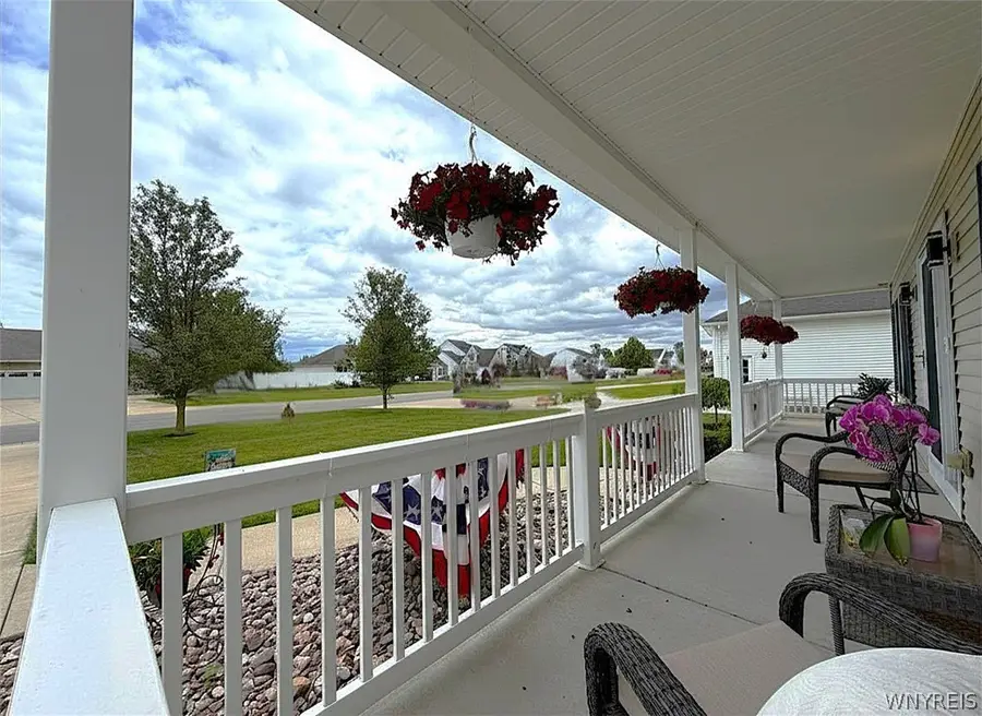 7260 Ashley Lane, North Tonawanda, NY 14120 - #2