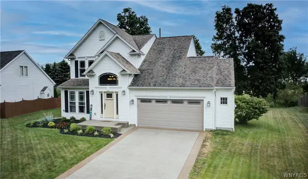 17 Stream View Lane, Lancaster, NY 14086