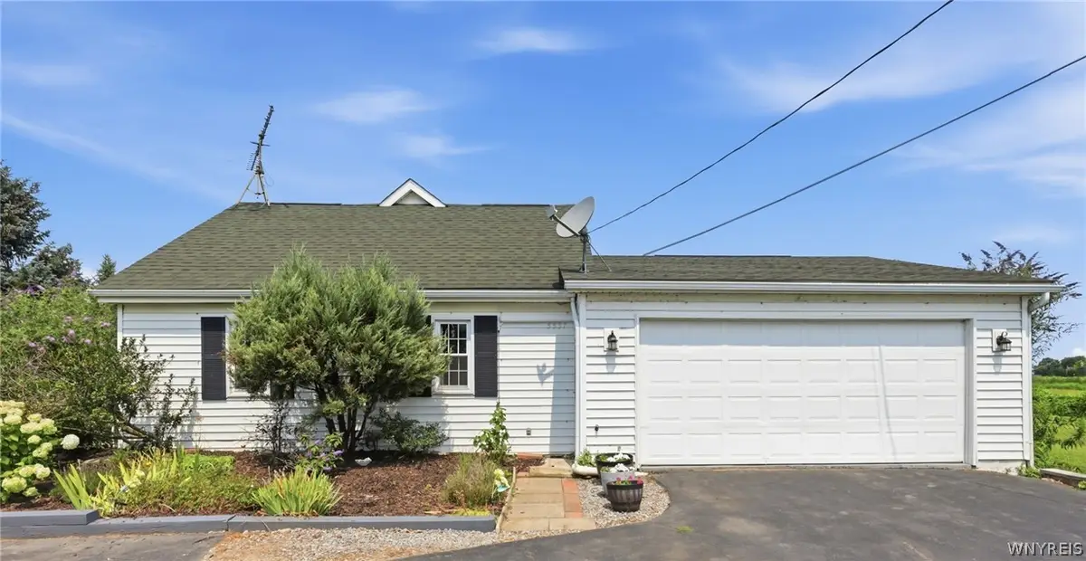 5537 W Lake Road, Burt, NY 14028 - #1