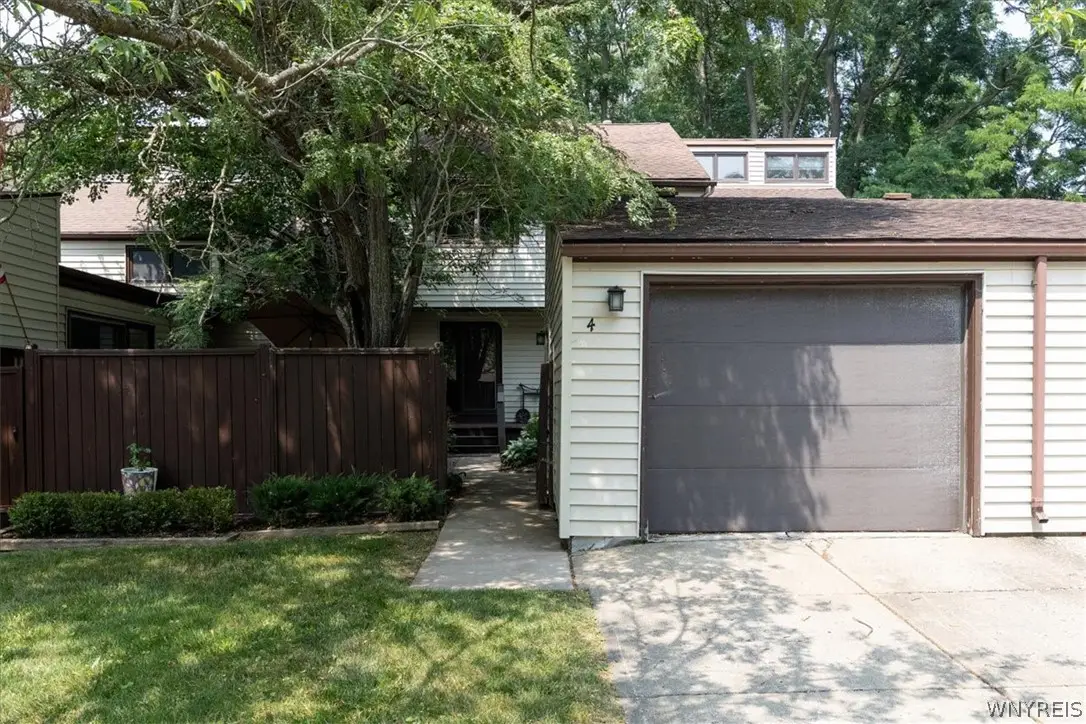 4 Tolland Bore, East Aurora, NY 14052 - #1