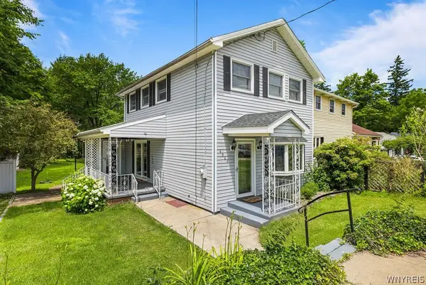 6940 Versailles Road, Derby, NY 14047