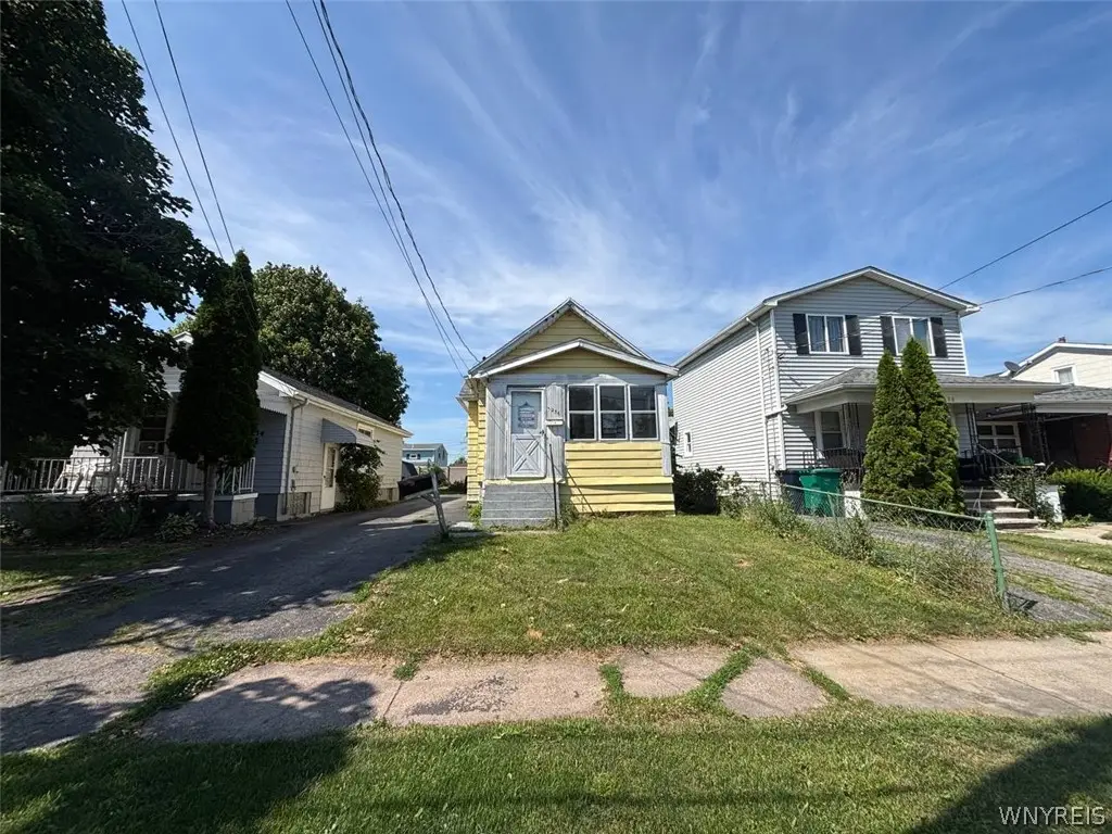 3236 North Avenue, Niagara Falls, NY 14305 - #1