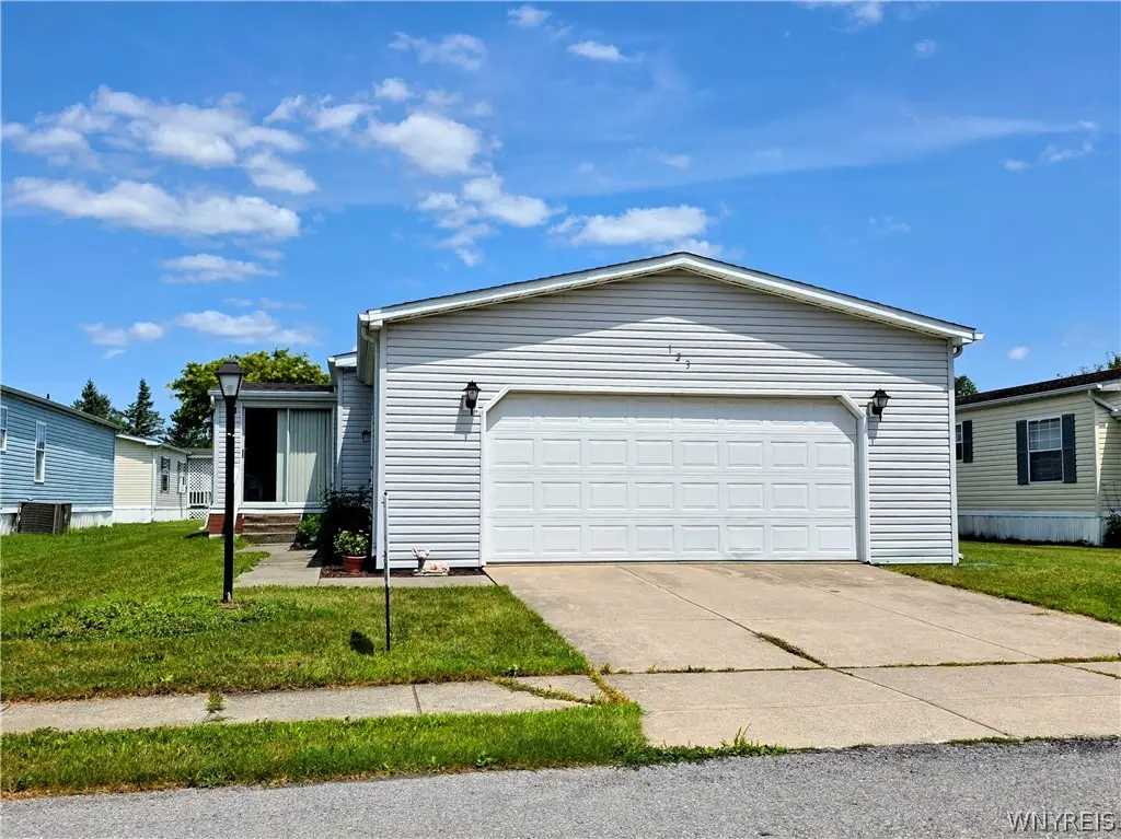 123 Golden Pond, Akron, NY 14001 - #1