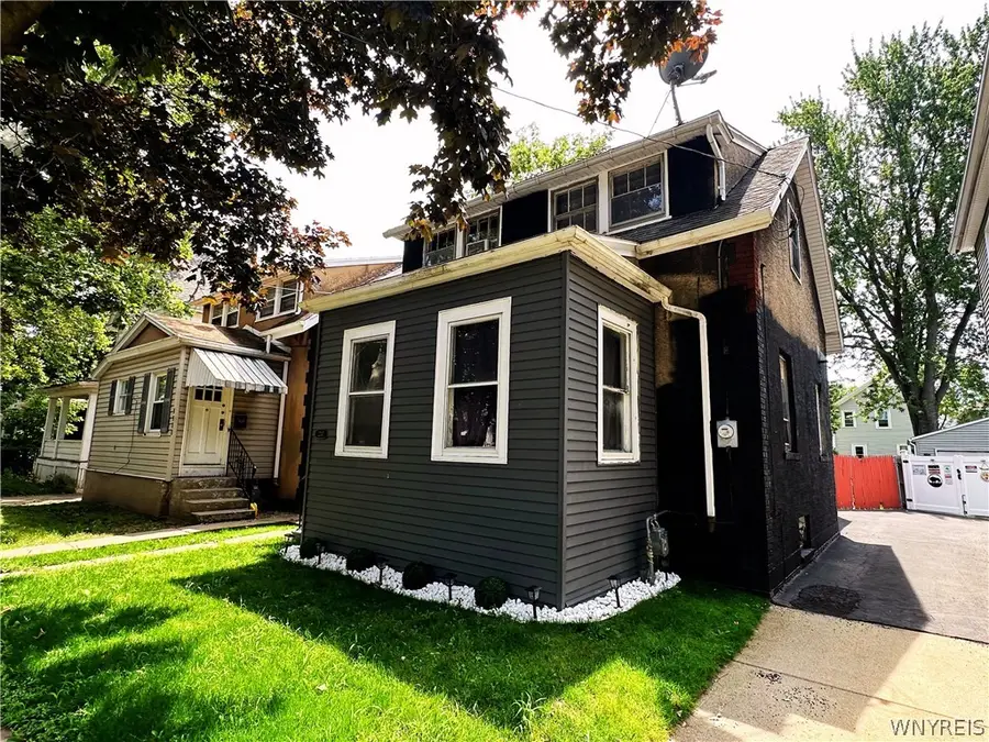 2247 Cleveland Avenue, Niagara Falls, NY 14305 - #2