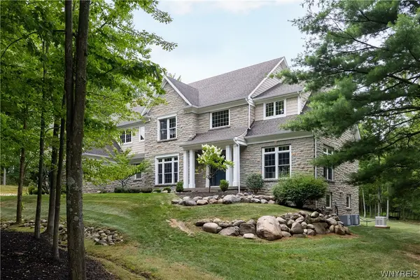 55 Grand View Trail, Orchard Park, NY 14127