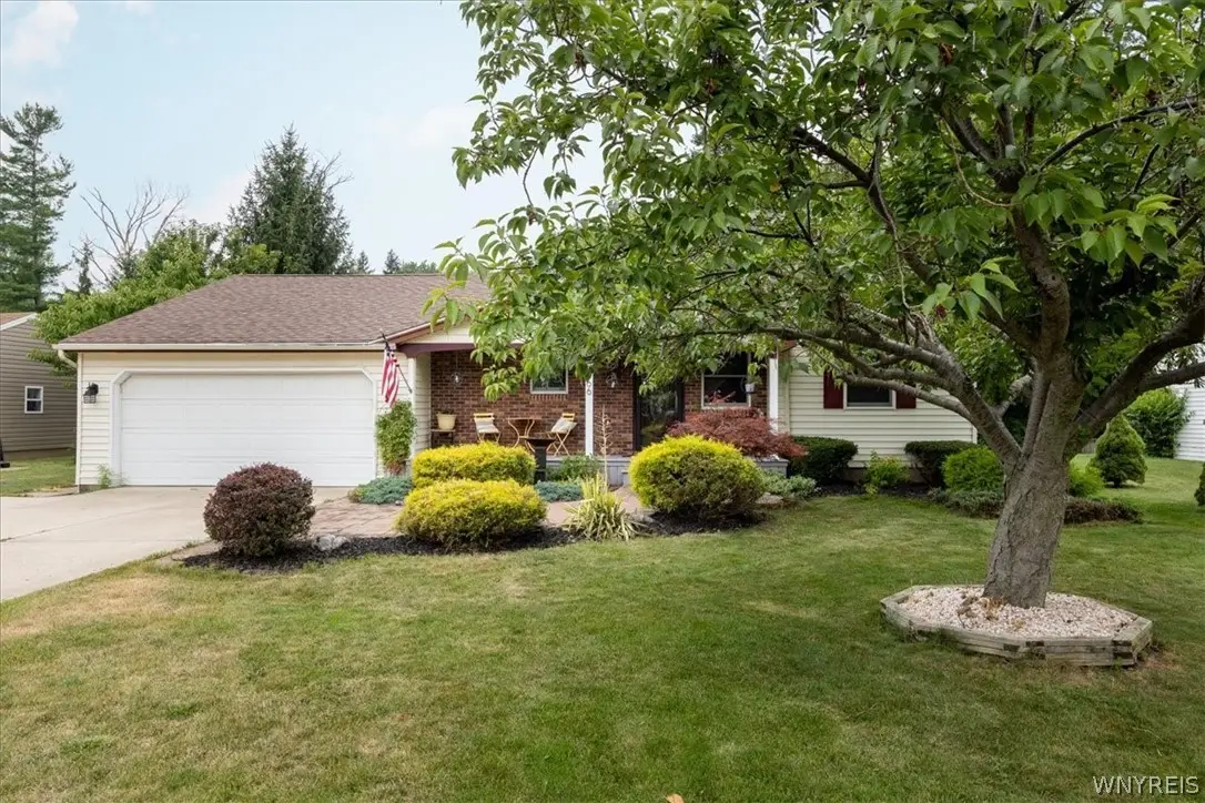 5866 Lakecrest Drive, Lake View, NY 14085 - #1