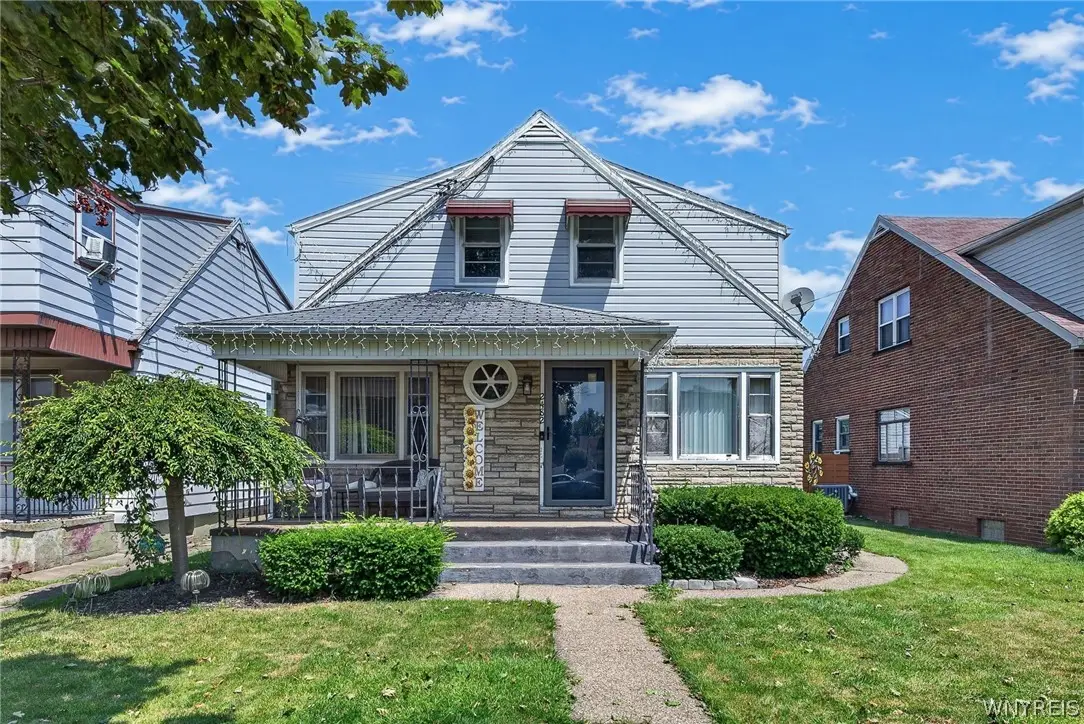 2482 Forest Avenue, Niagara Falls, NY 14301 - #1