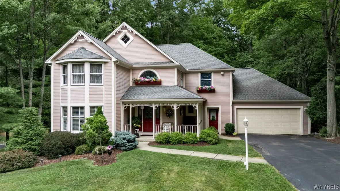 84 Middlebury Road, Orchard Park, NY 14127 - #1