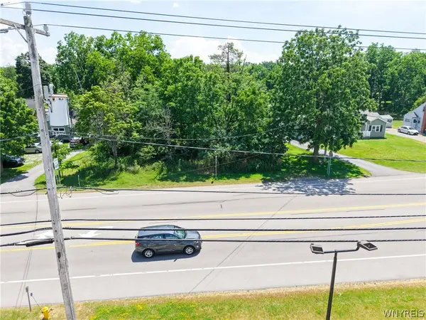 8553 Sheridan Drive, Buffalo, NY 14221
